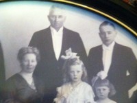 Johan Ness Holm med familie (1948)