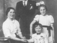 Anna, Alexander, Arvid og Ida Iris Claes (ca 1938)